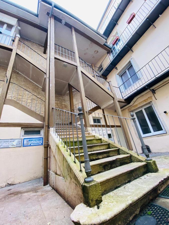 Vaste Appartement Centre Historique De Dole Zewnętrze zdjęcie